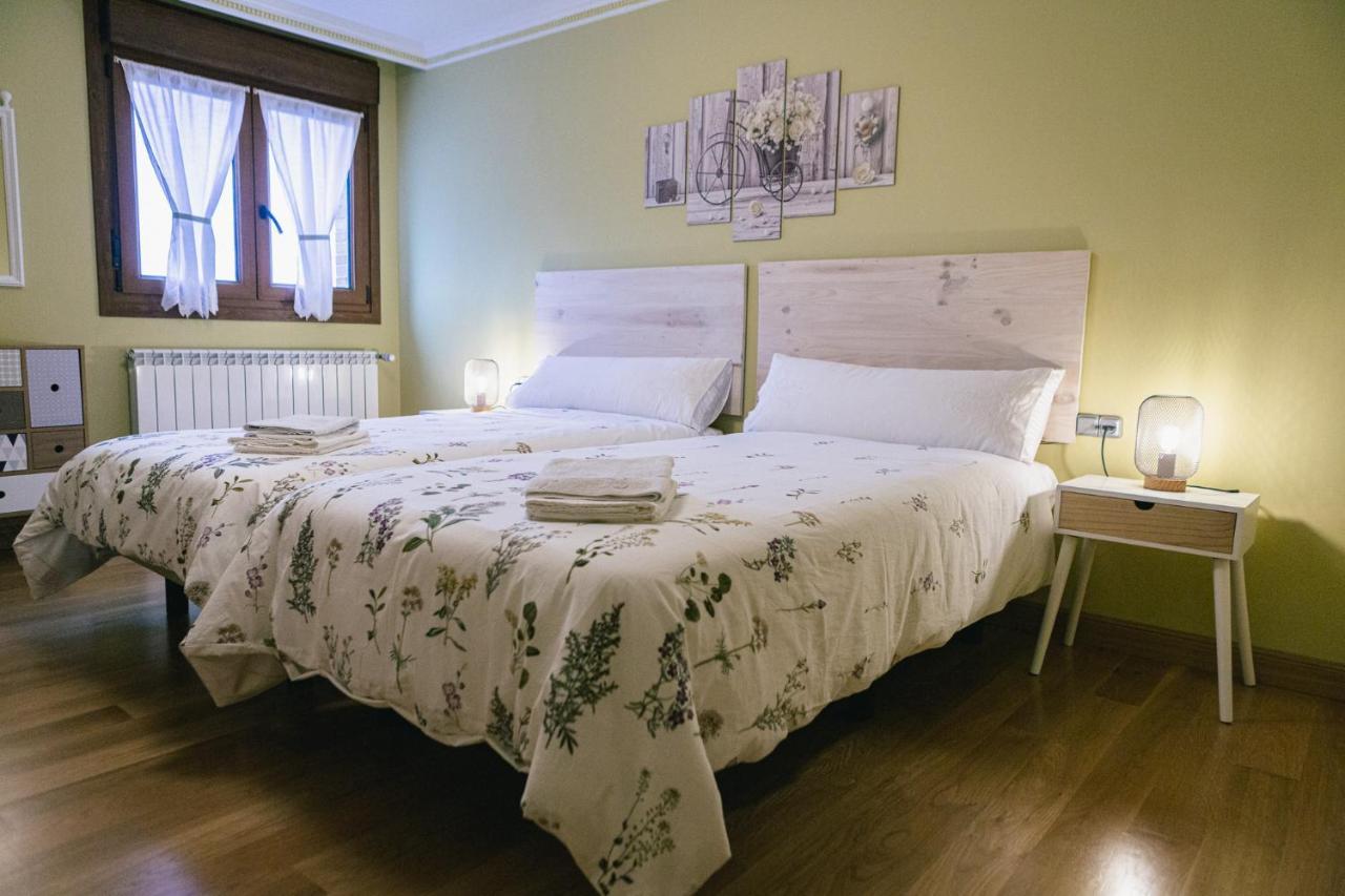Appartement Alojamiento Urabain à Allo Extérieur photo